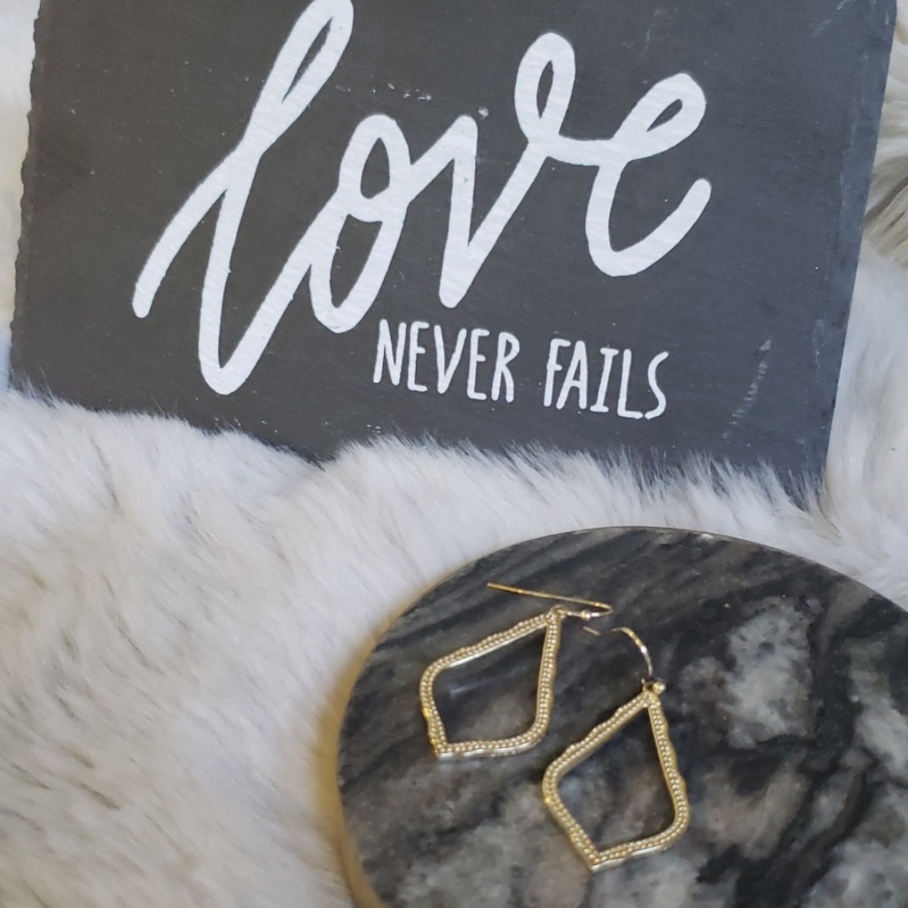 Kendra Scott sophie earrings